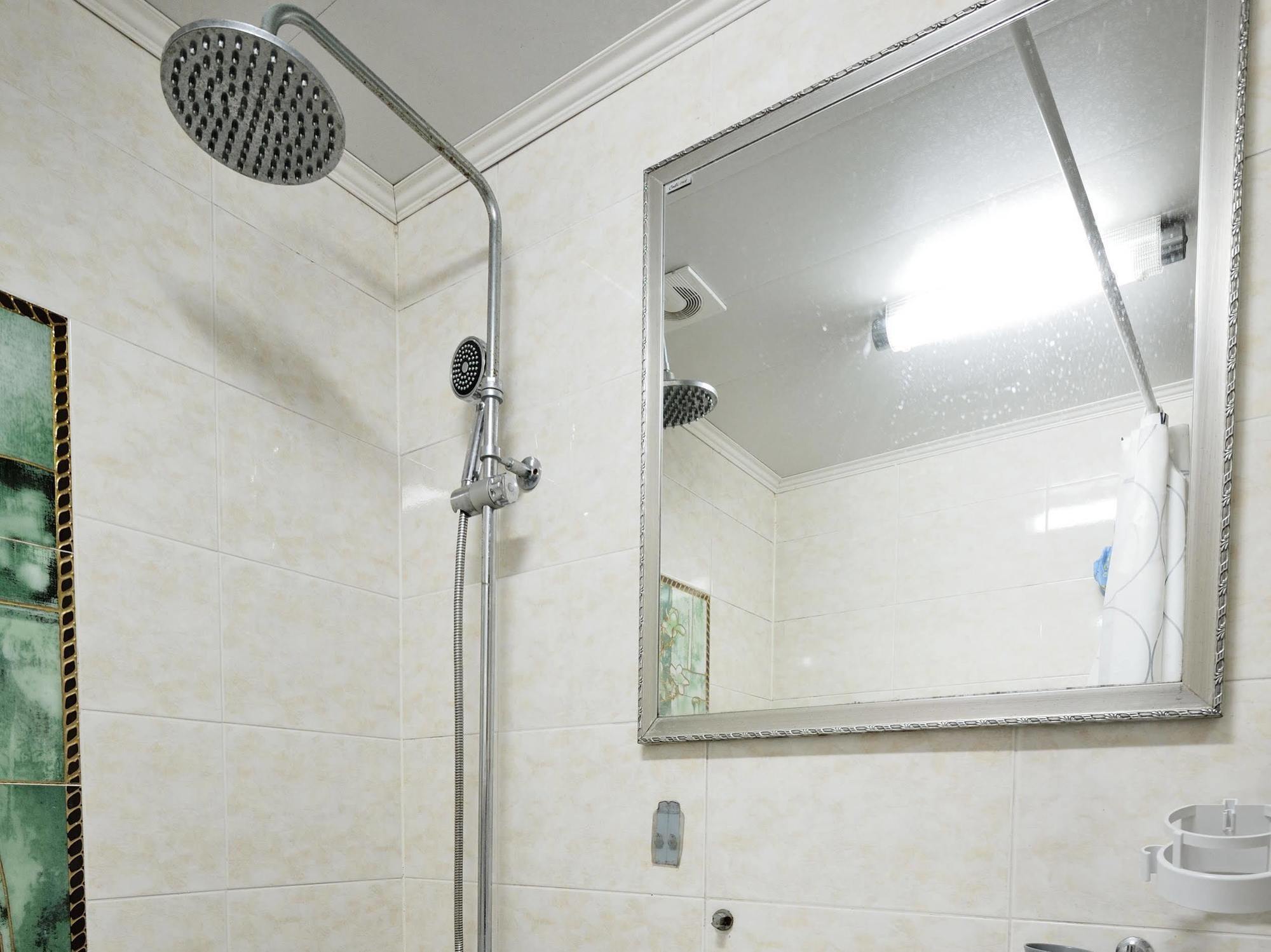 אינצ'ון Budget Guesthouse מראה חיצוני תמונה